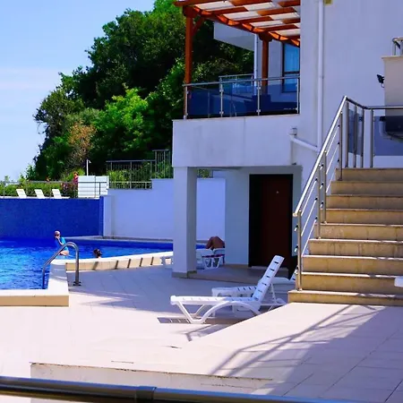 виста клиф - Byala Vista Cliff Апартхотел