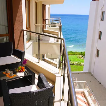 виста клиф - Byala Vista Cliff Апартхотел Бяла